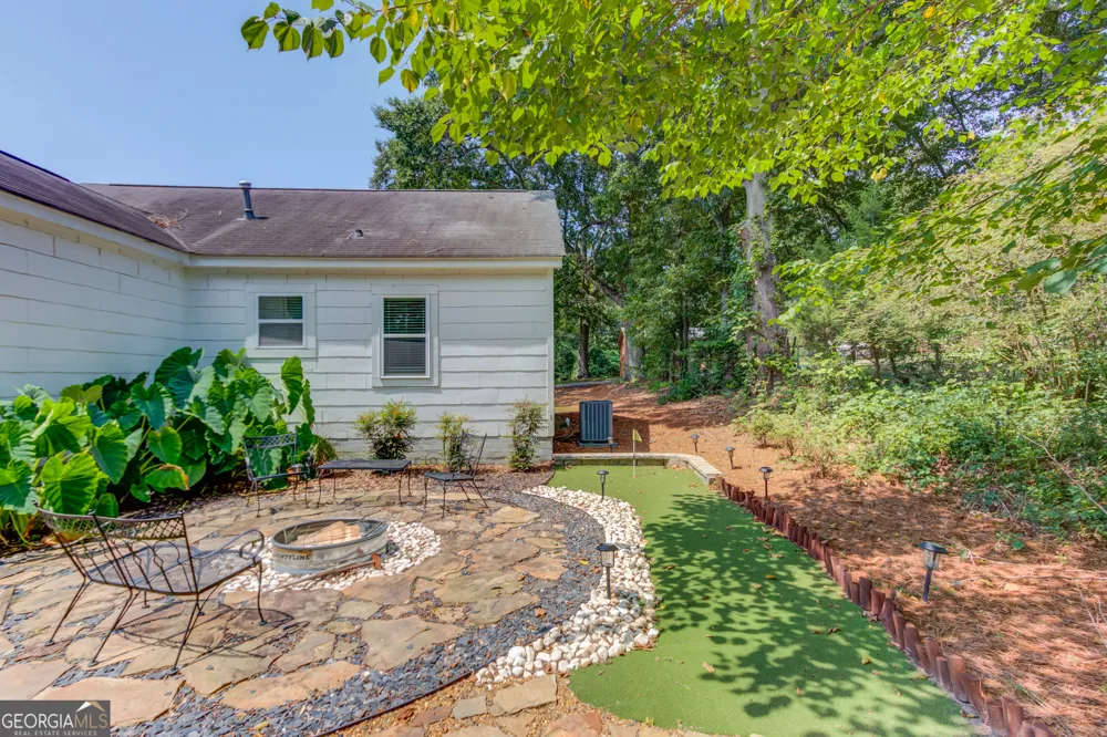 170 Shields ST Winder, GA 30680