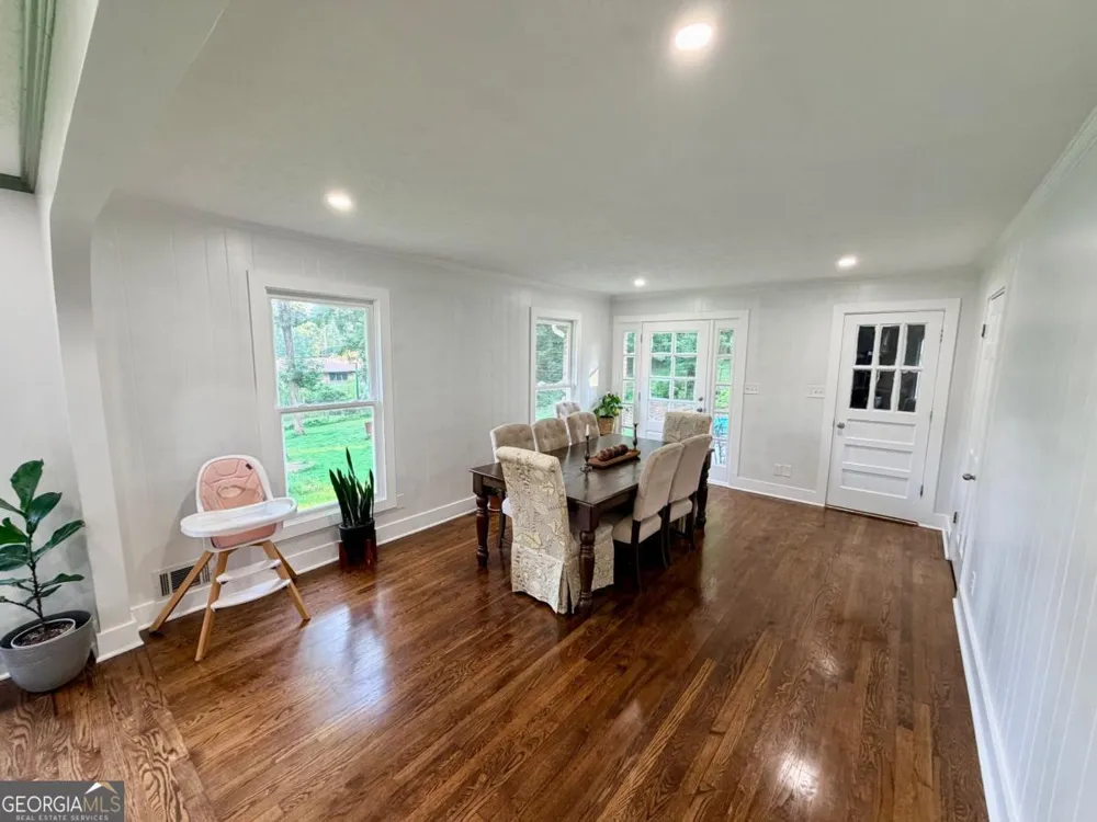 4992 Green Oak DR SW Lilburn, GA 30047