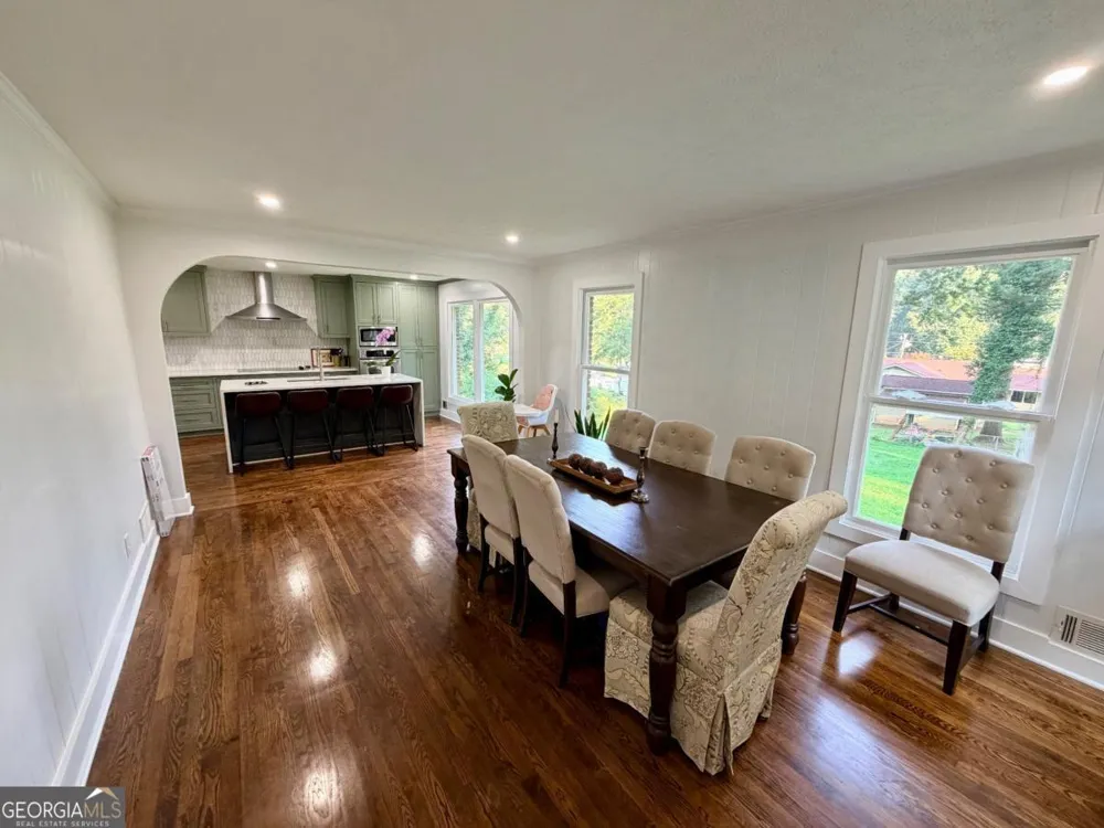 4992 Green Oak DR SW Lilburn, GA 30047