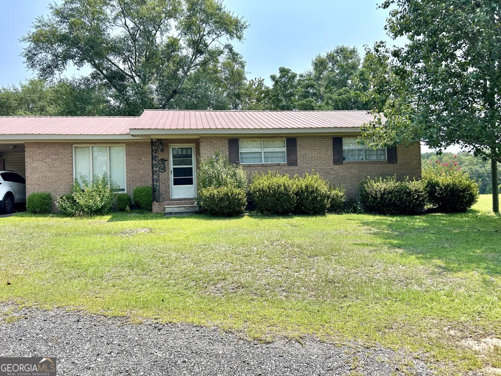 7505 McRae HWY Helena, GA 31037