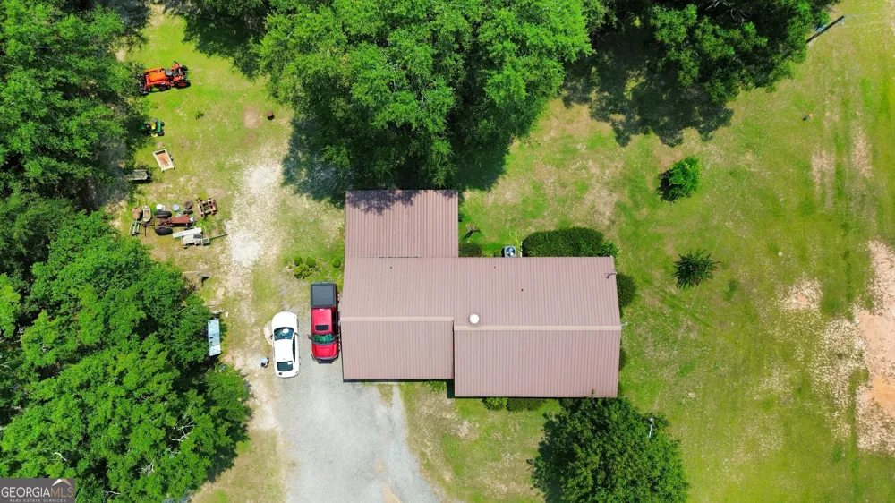7505 McRae HWY Helena, GA 31037