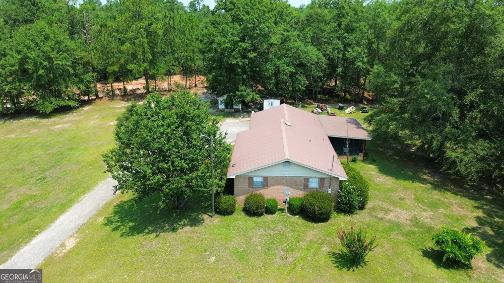 7505 McRae HWY Helena, GA 31037