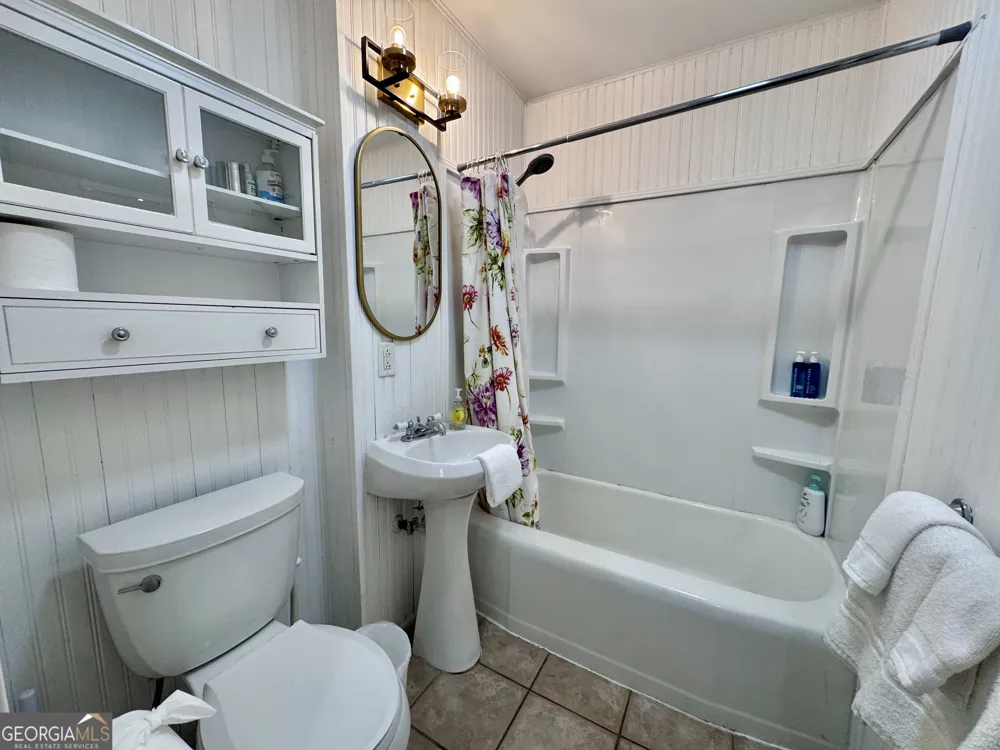 48 Maxwell AVE St. Simons, GA 31522