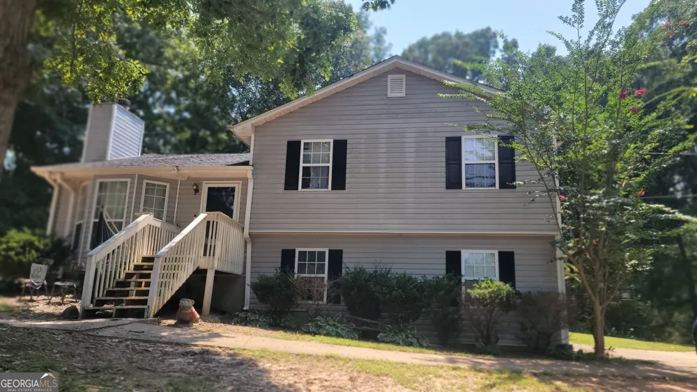 124 Taylors LN Carrollton, GA 30117
