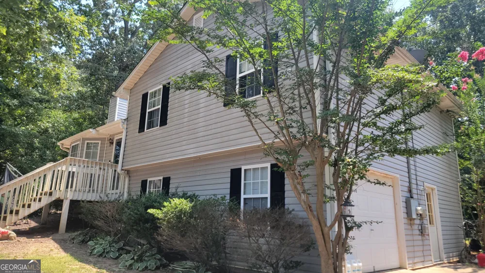 124 Taylors LN Carrollton, GA 30117