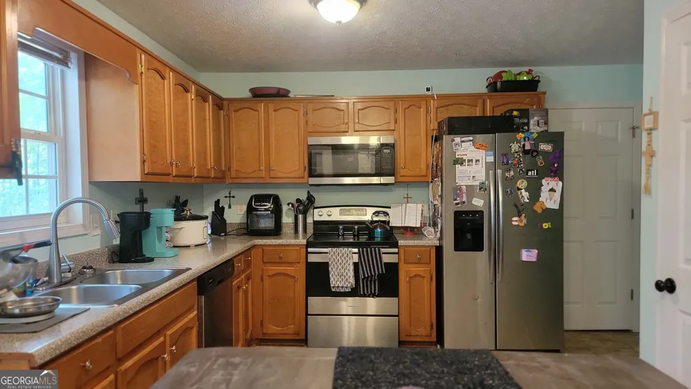 124 Taylors LN Carrollton, GA 30117