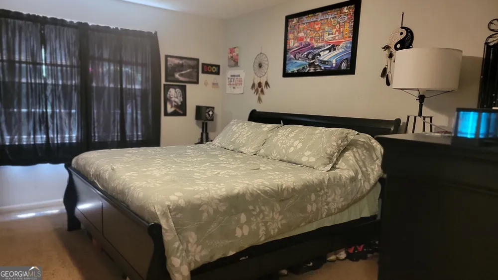 124 Taylors LN Carrollton, GA 30117