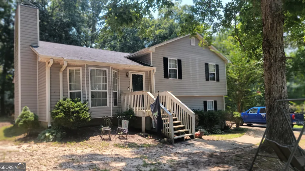 124 Taylors LN Carrollton, GA 30117
