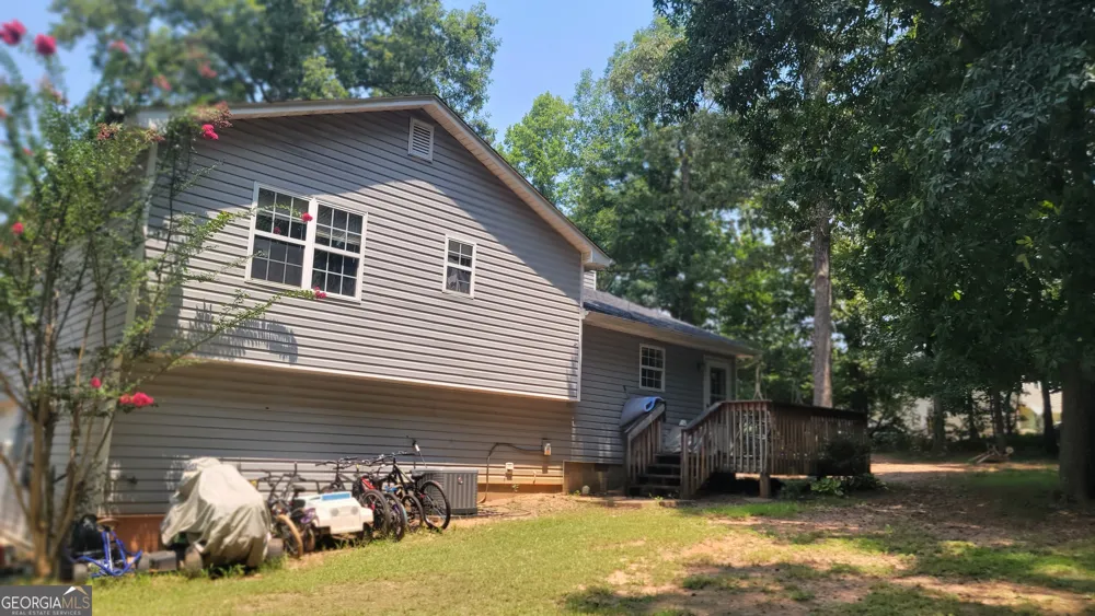 124 Taylors LN Carrollton, GA 30117