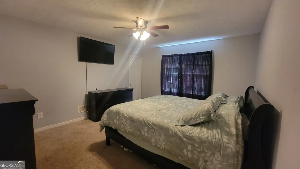 124 Taylors LN Carrollton, GA 30117