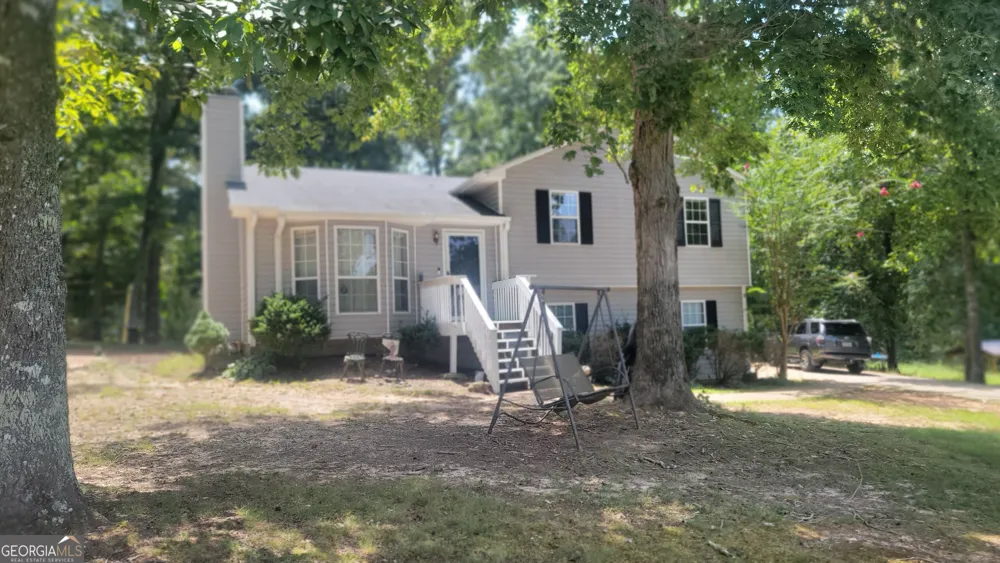 124 Taylors LN Carrollton, GA 30117