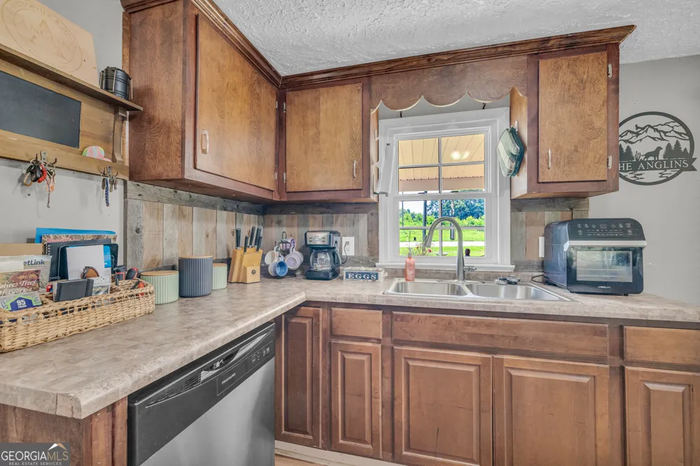 4119 Highway 106 N Danielsville, GA 30633