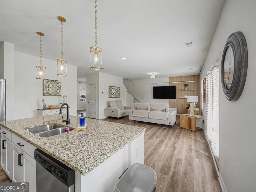 409 Matera DR NW Cartersville, GA 30120
