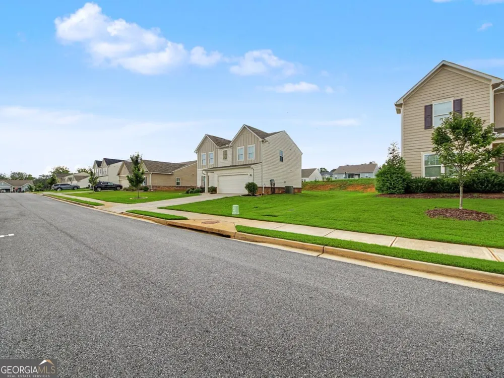 409 Matera DR NW Cartersville, GA 30120