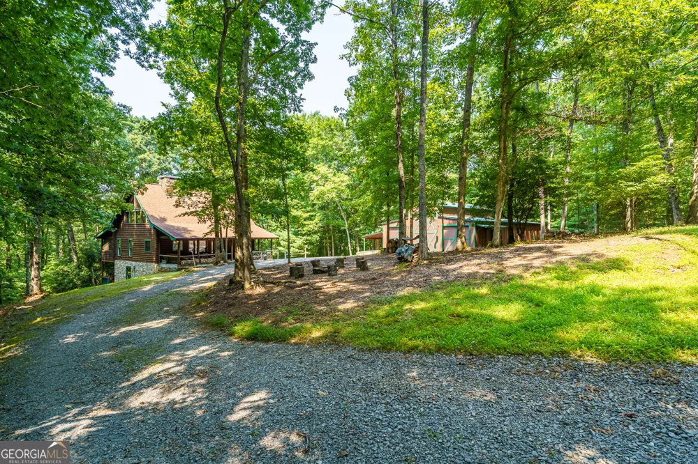 24 Indian Lake RD Mineral Bluff, GA 30559