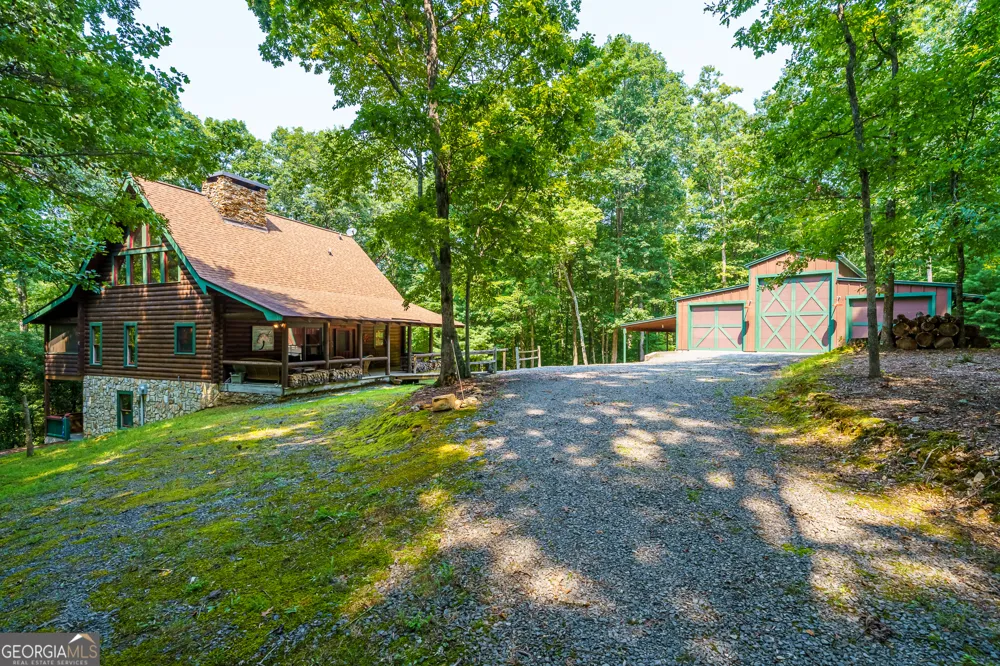 24 Indian Lake RD Mineral Bluff, GA 30559