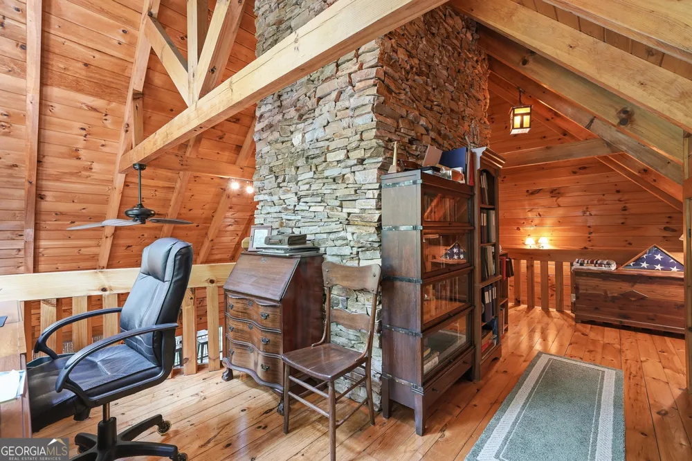 24 Indian Lake RD Mineral Bluff, GA 30559