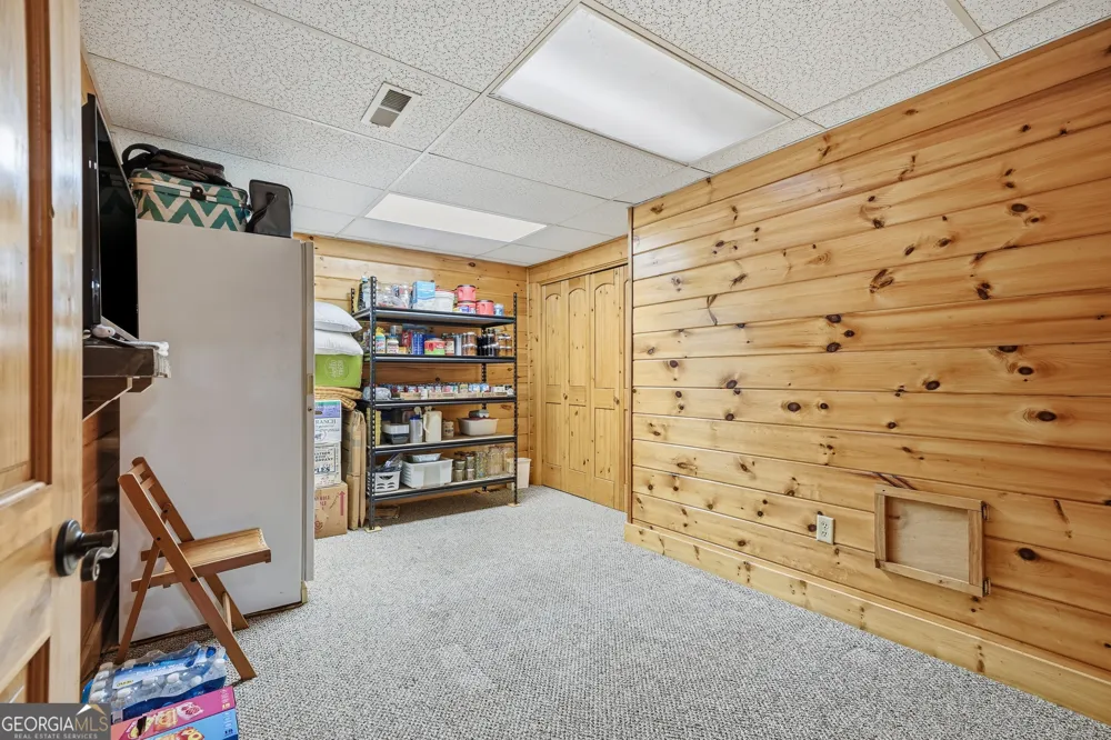 24 Indian Lake RD Mineral Bluff, GA 30559