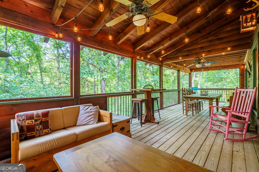 24 Indian Lake RD Mineral Bluff, GA 30559
