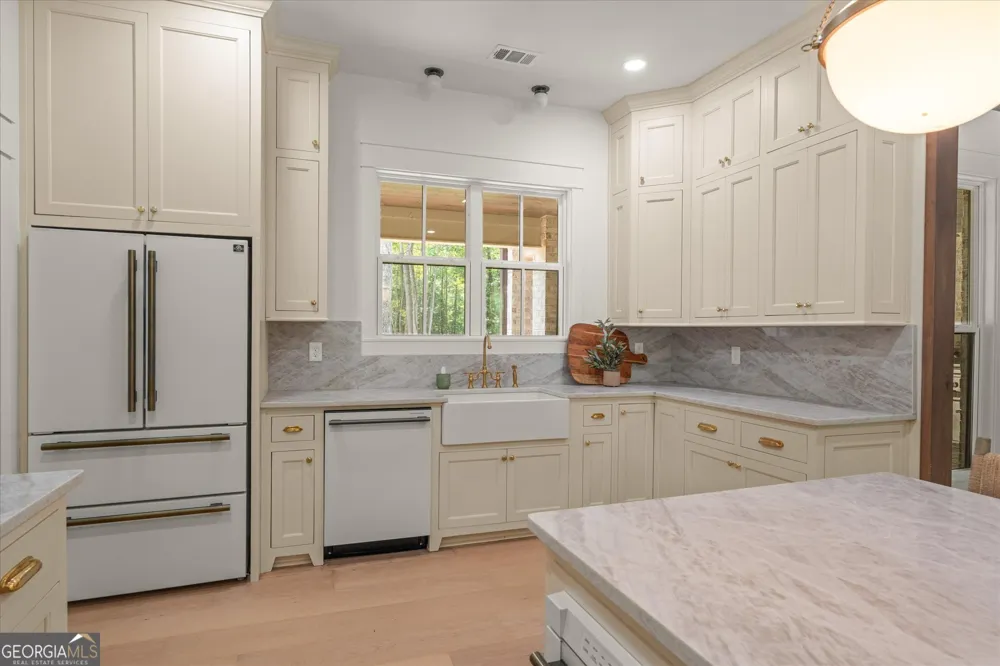 335 Gilley RD Carrollton, GA 30116
