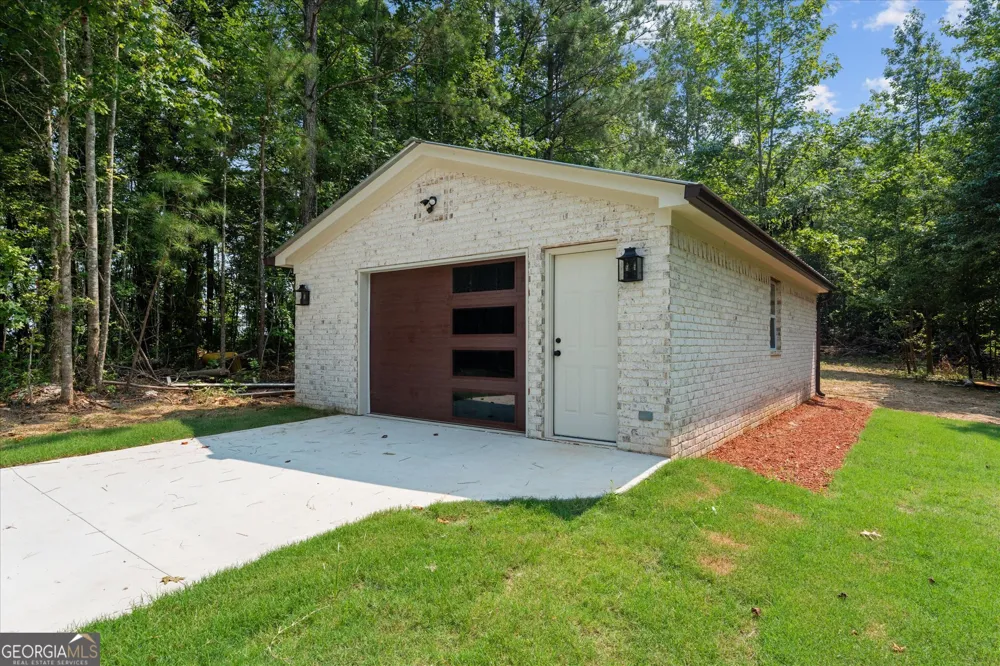 335 Gilley RD Carrollton, GA 30116