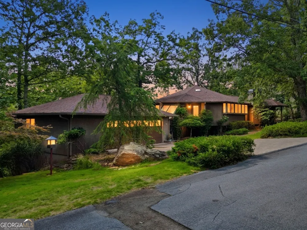 214 Ponderosa LN Waleska, GA 30183