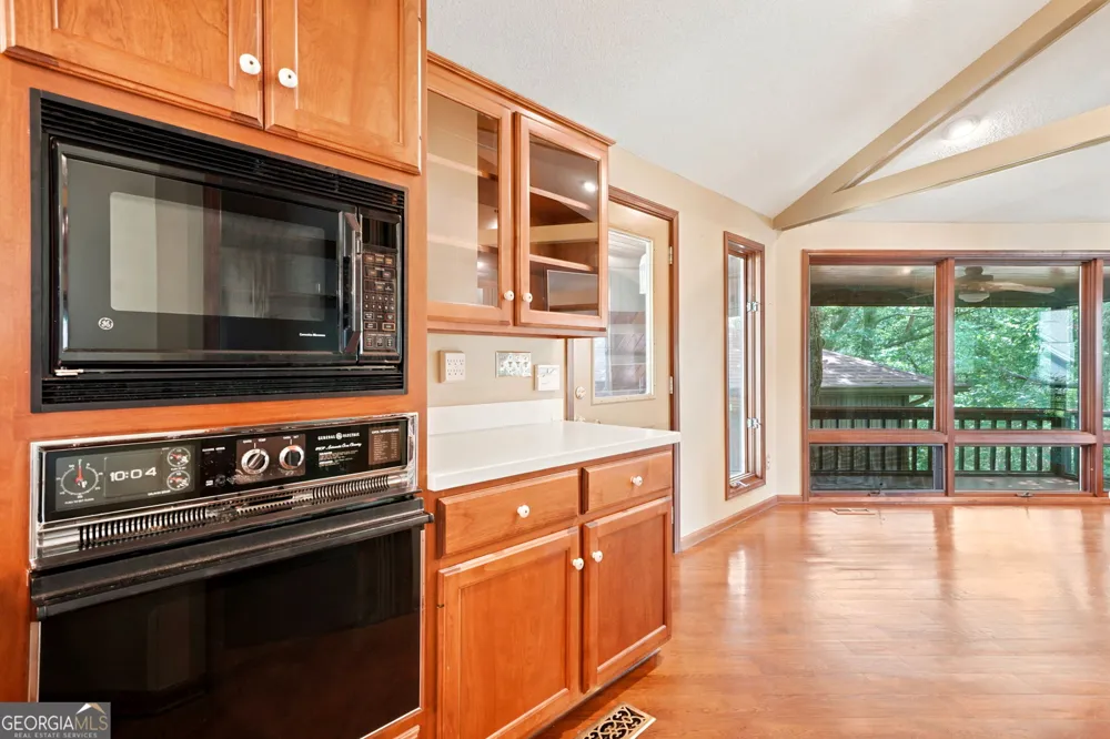 214 Ponderosa LN Waleska, GA 30183