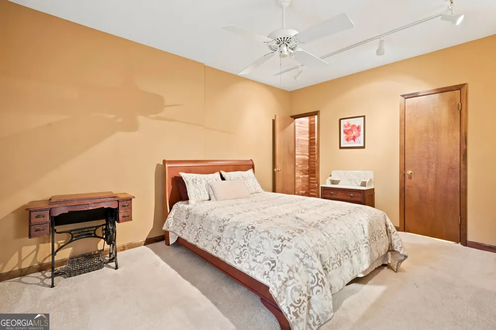 214 Ponderosa LN Waleska, GA 30183