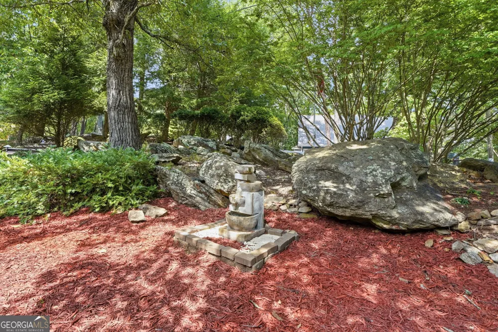 214 Ponderosa LN Waleska, GA 30183