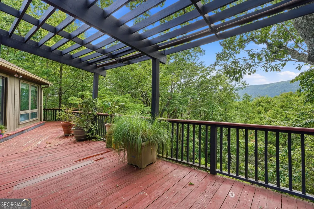 214 Ponderosa LN Waleska, GA 30183