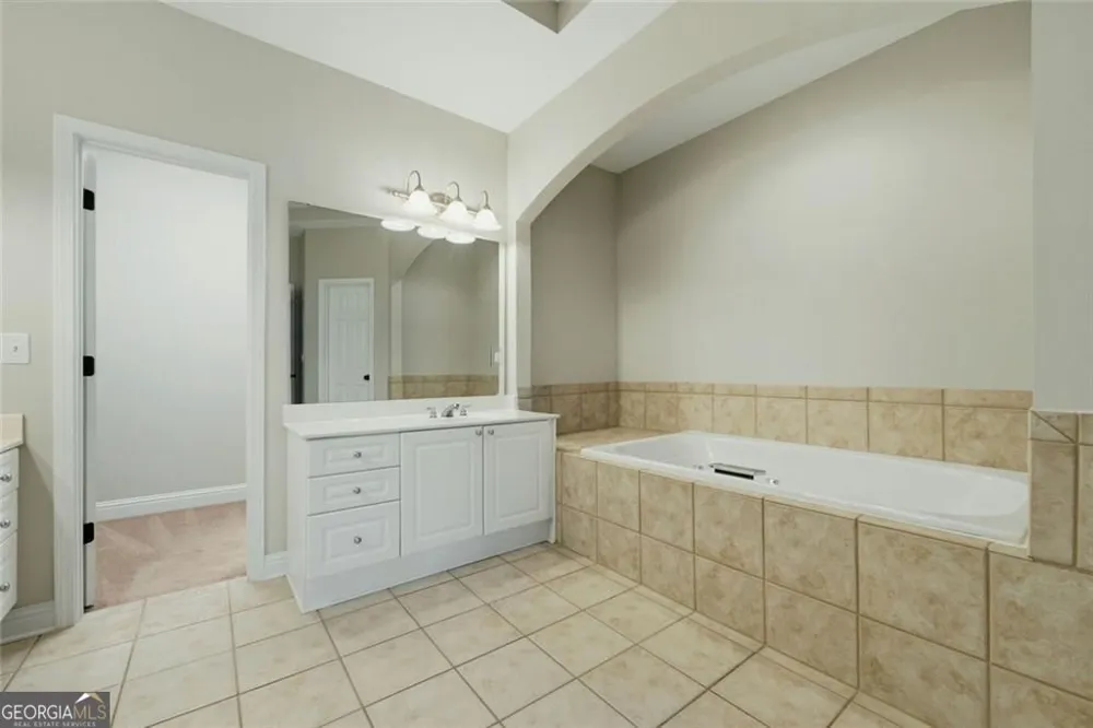 319 Creekbank WAY SE Smyrna, GA 30082