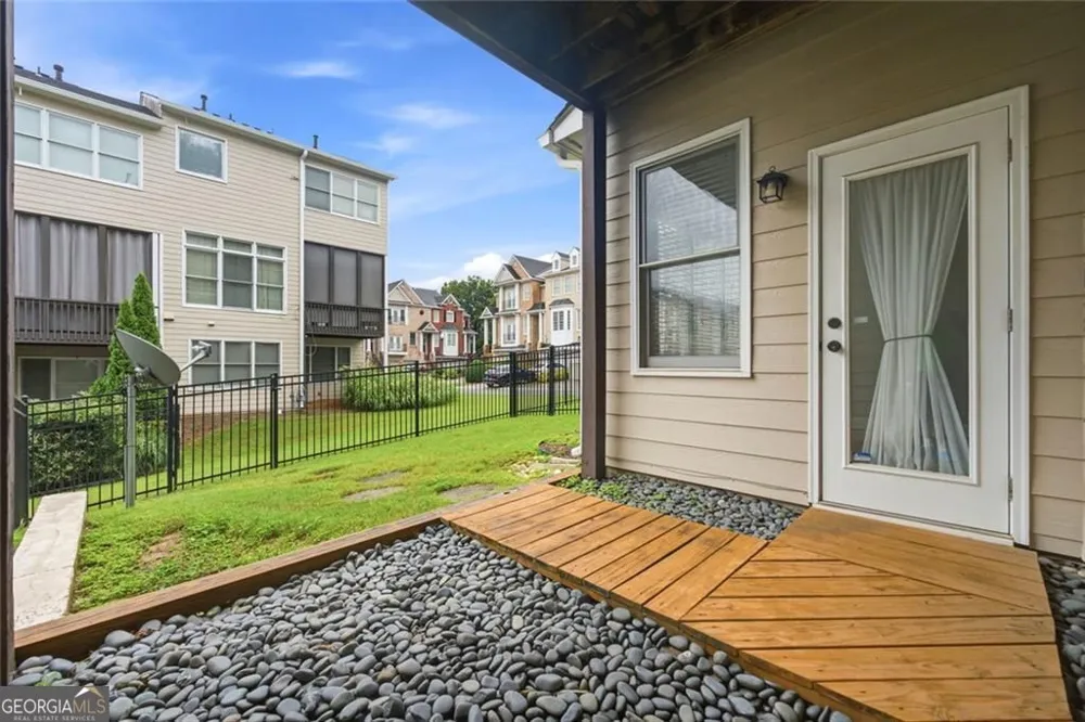 319 Creekbank WAY SE Smyrna, GA 30082