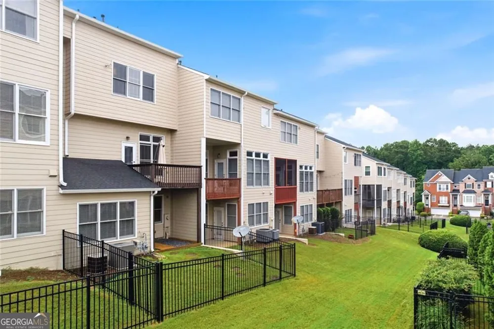 319 Creekbank WAY SE Smyrna, GA 30082