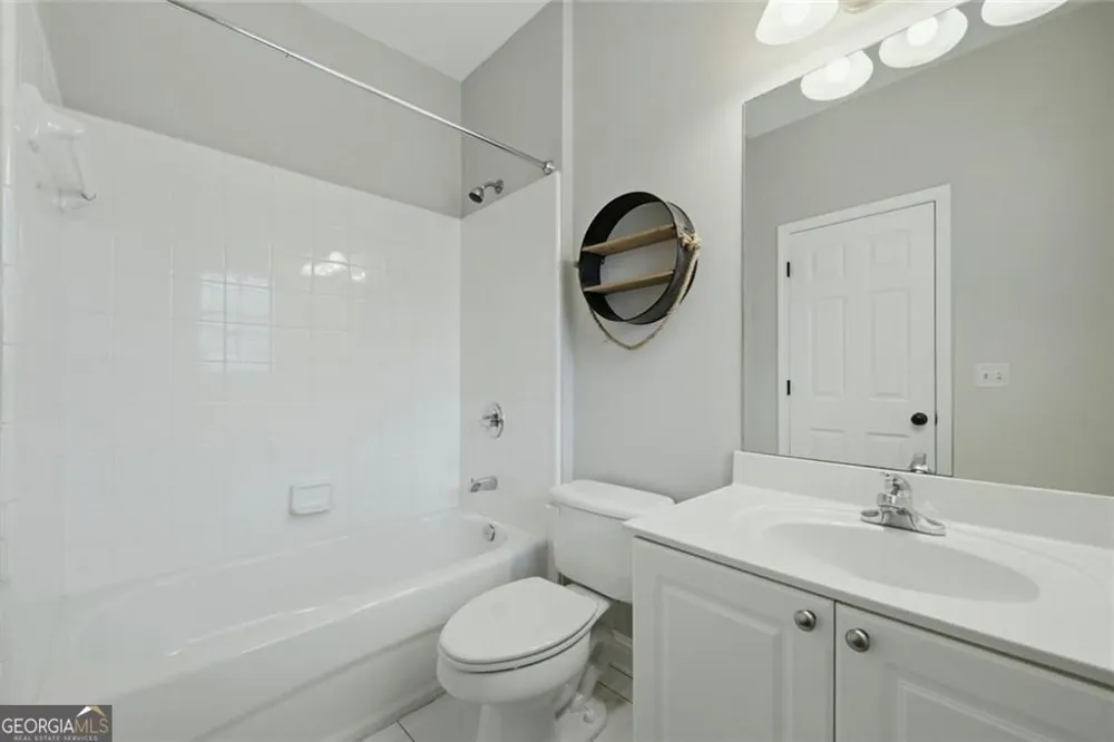 319 Creekbank WAY SE Smyrna, GA 30082