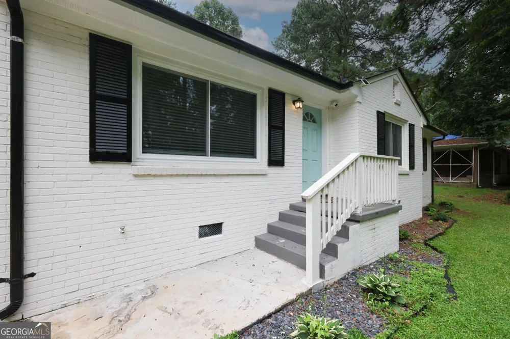 2218 Dodson DR East Point, GA 30344