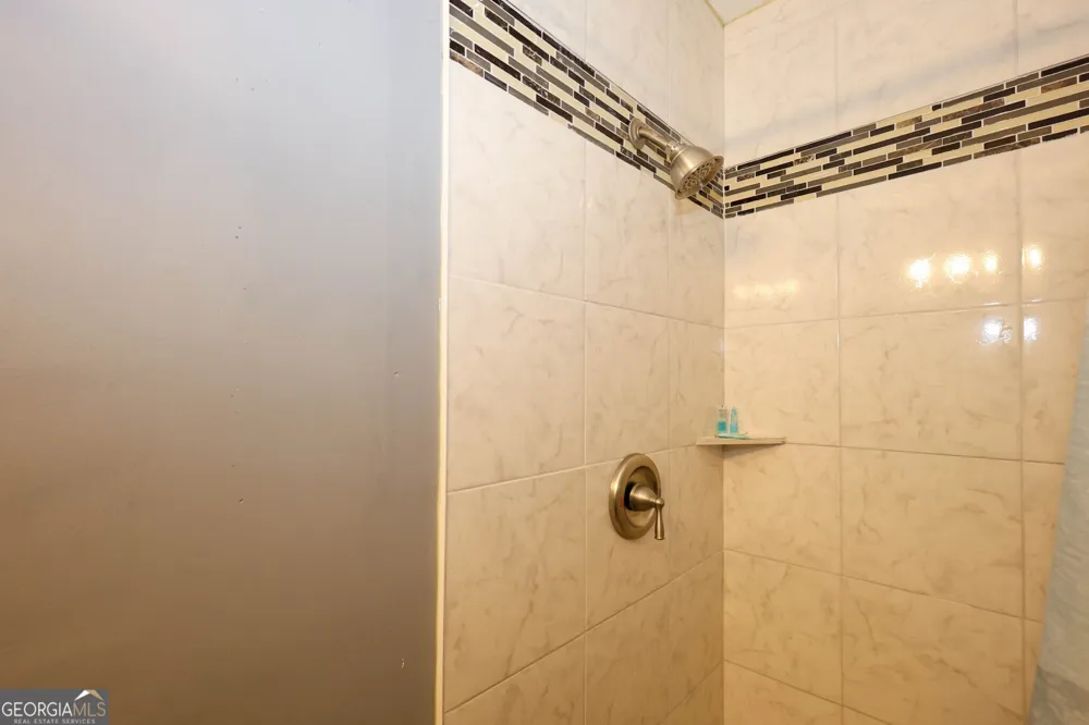 2218 Dodson DR East Point, GA 30344