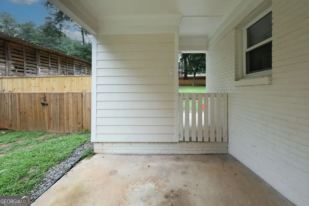 2218 Dodson DR East Point, GA 30344