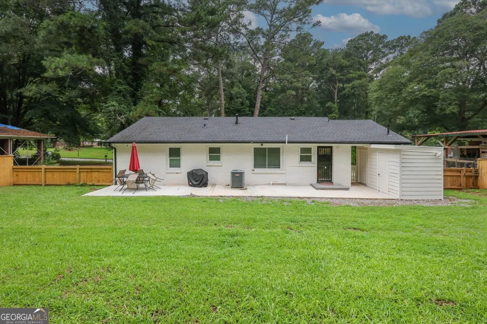 2218 Dodson DR East Point, GA 30344