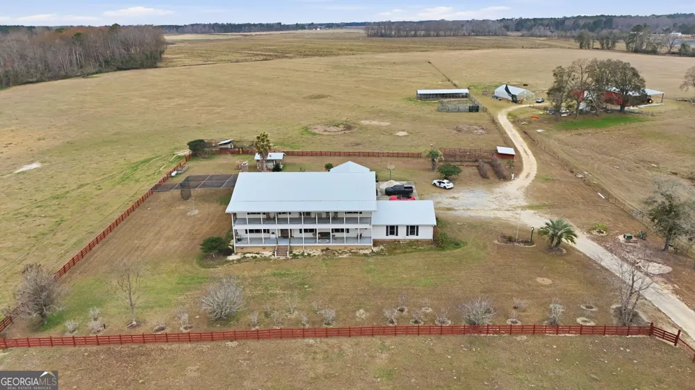 2368 Ogeechee RD Sylvania, GA 30467
