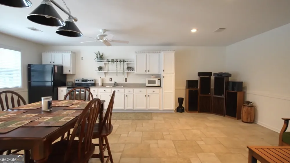 2368 Ogeechee RD Sylvania, GA 30467