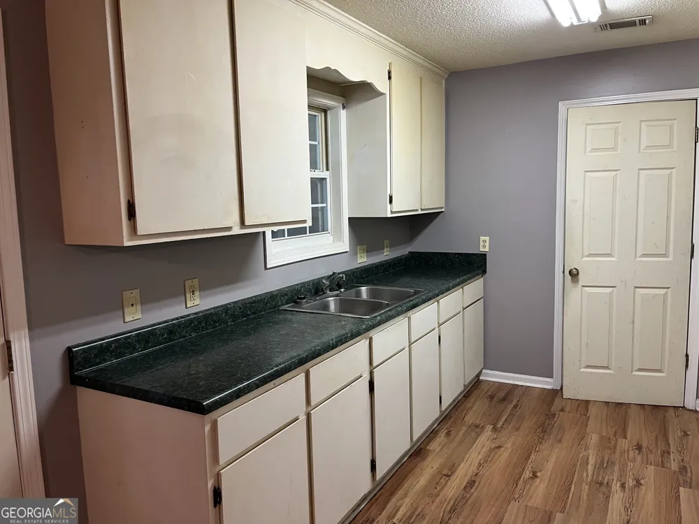 628 Ellis Church RD Haddock, GA 31033