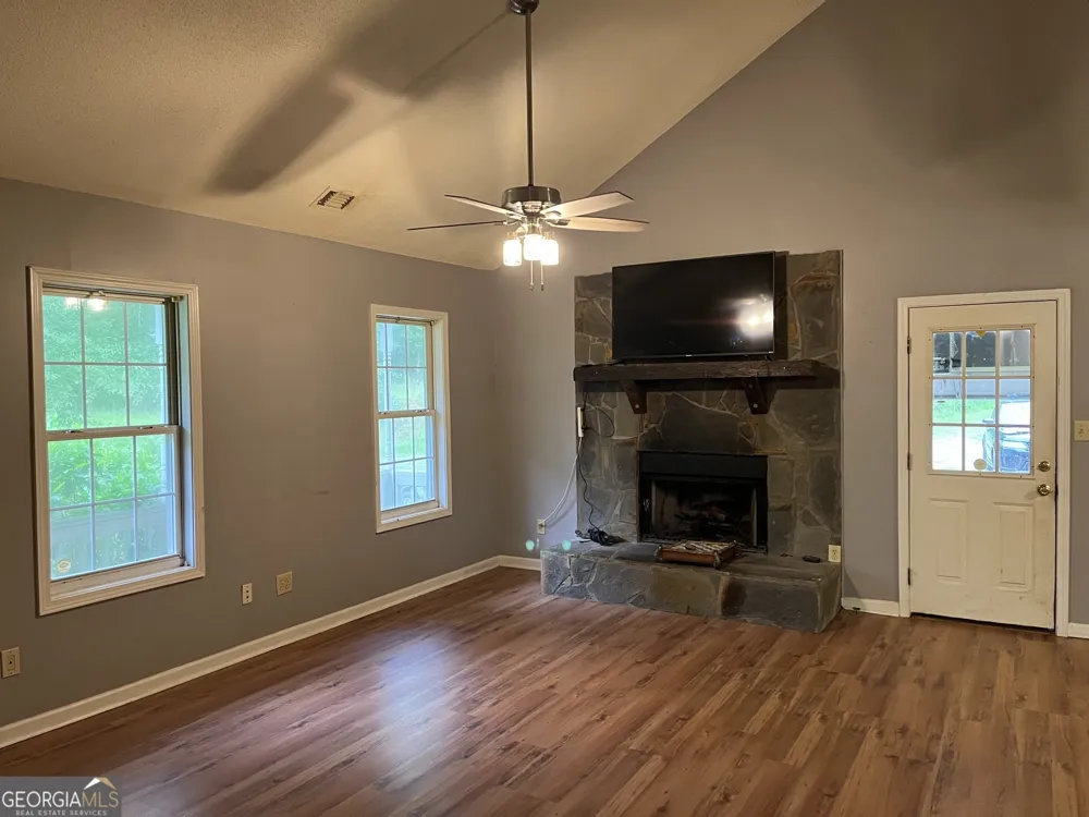 628 Ellis Church RD Haddock, GA 31033