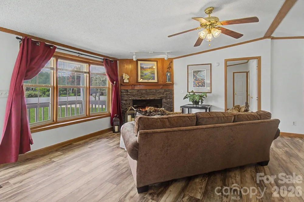 204 Red Birch Court Hendersonville, NC 28739