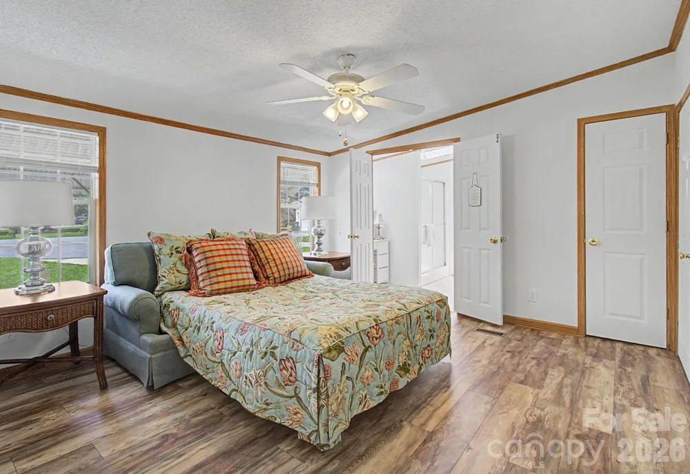 204 Red Birch Court Hendersonville, NC 28739