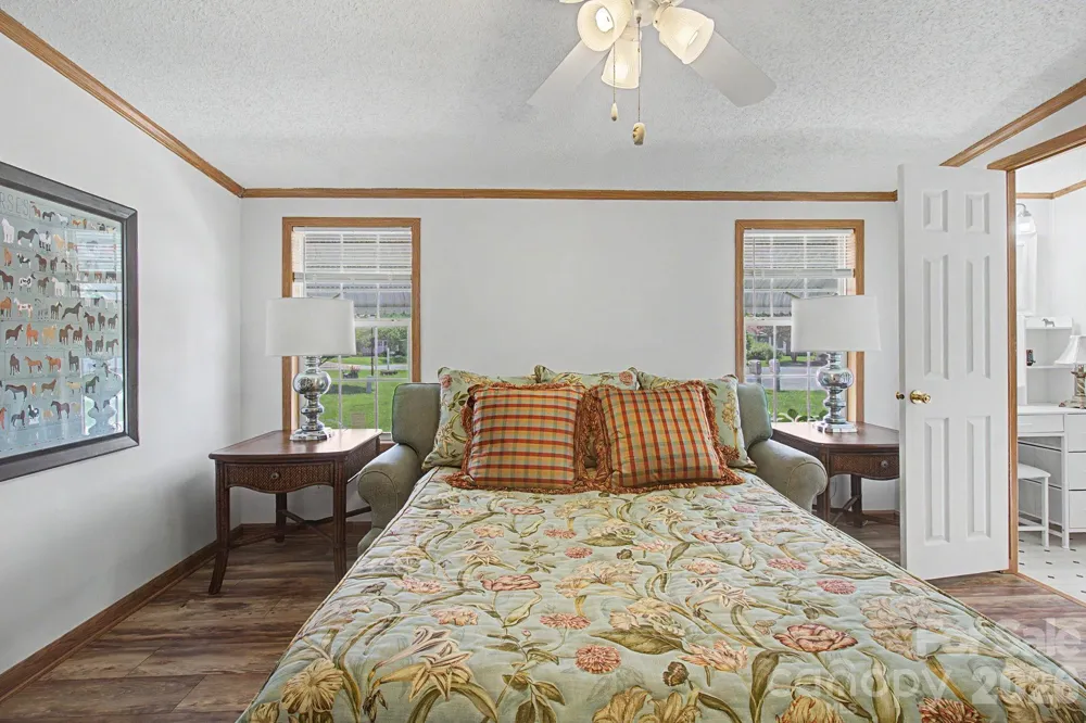 204 Red Birch Court Hendersonville, NC 28739