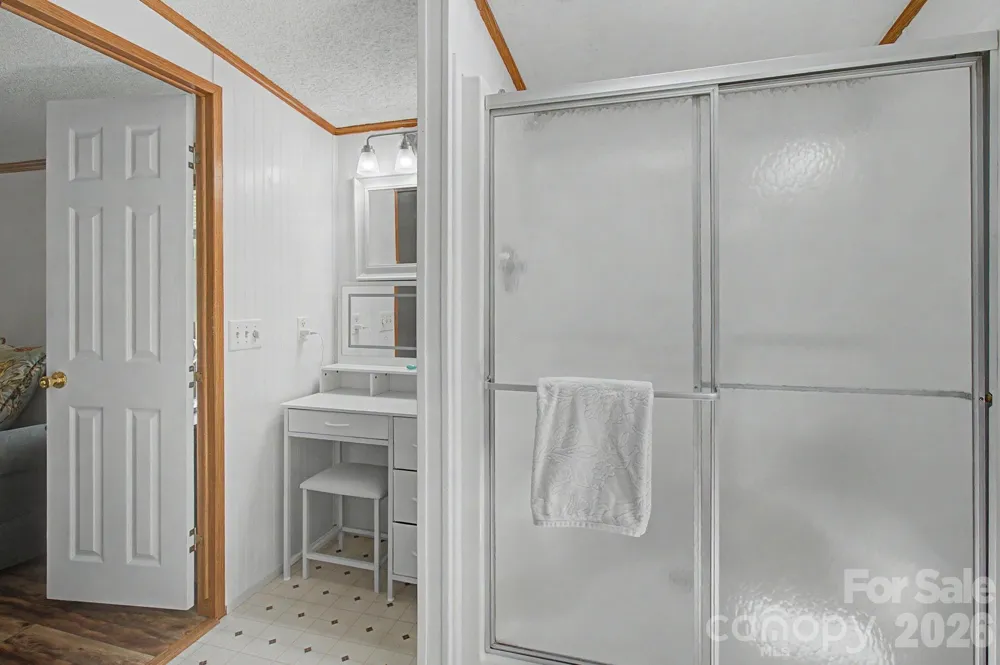 204 Red Birch Court Hendersonville, NC 28739