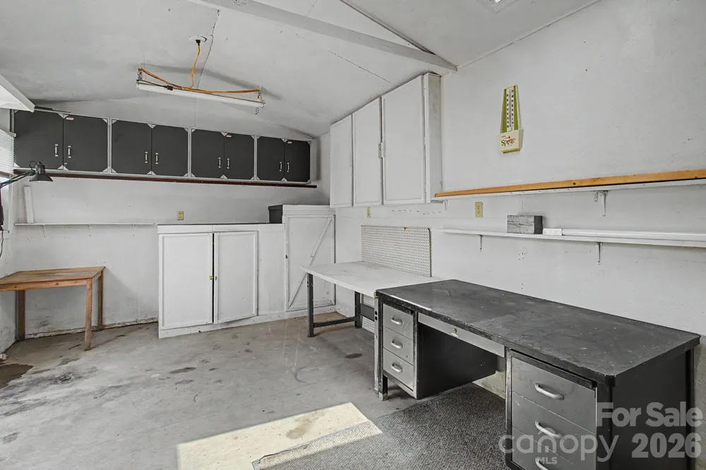 204 Red Birch Court Hendersonville, NC 28739