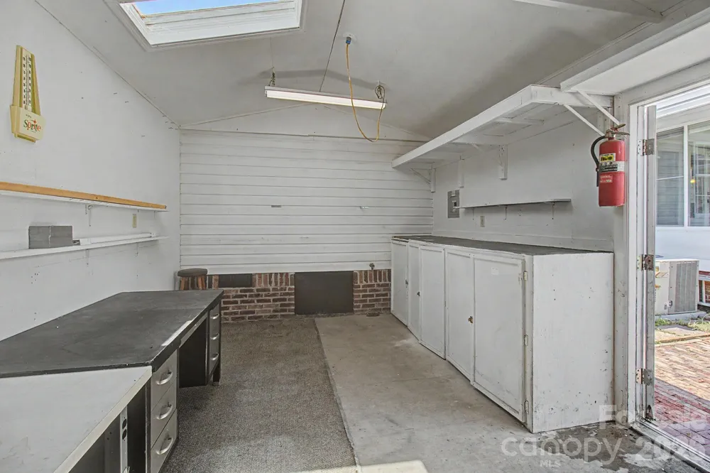 204 Red Birch Court Hendersonville, NC 28739