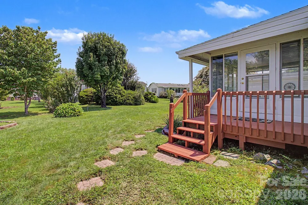 204 Red Birch Court Hendersonville, NC 28739
