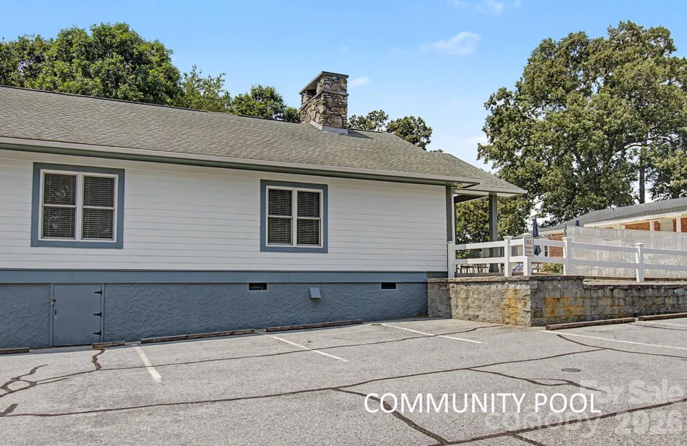 204 Red Birch Court Hendersonville, NC 28739